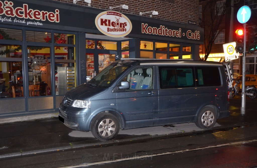 Einsatz BF Verdaechtiges Fahrzeug Koeln Suelz Zuelpischerstr Gustavstr P84.JPG - Miklos Laubert